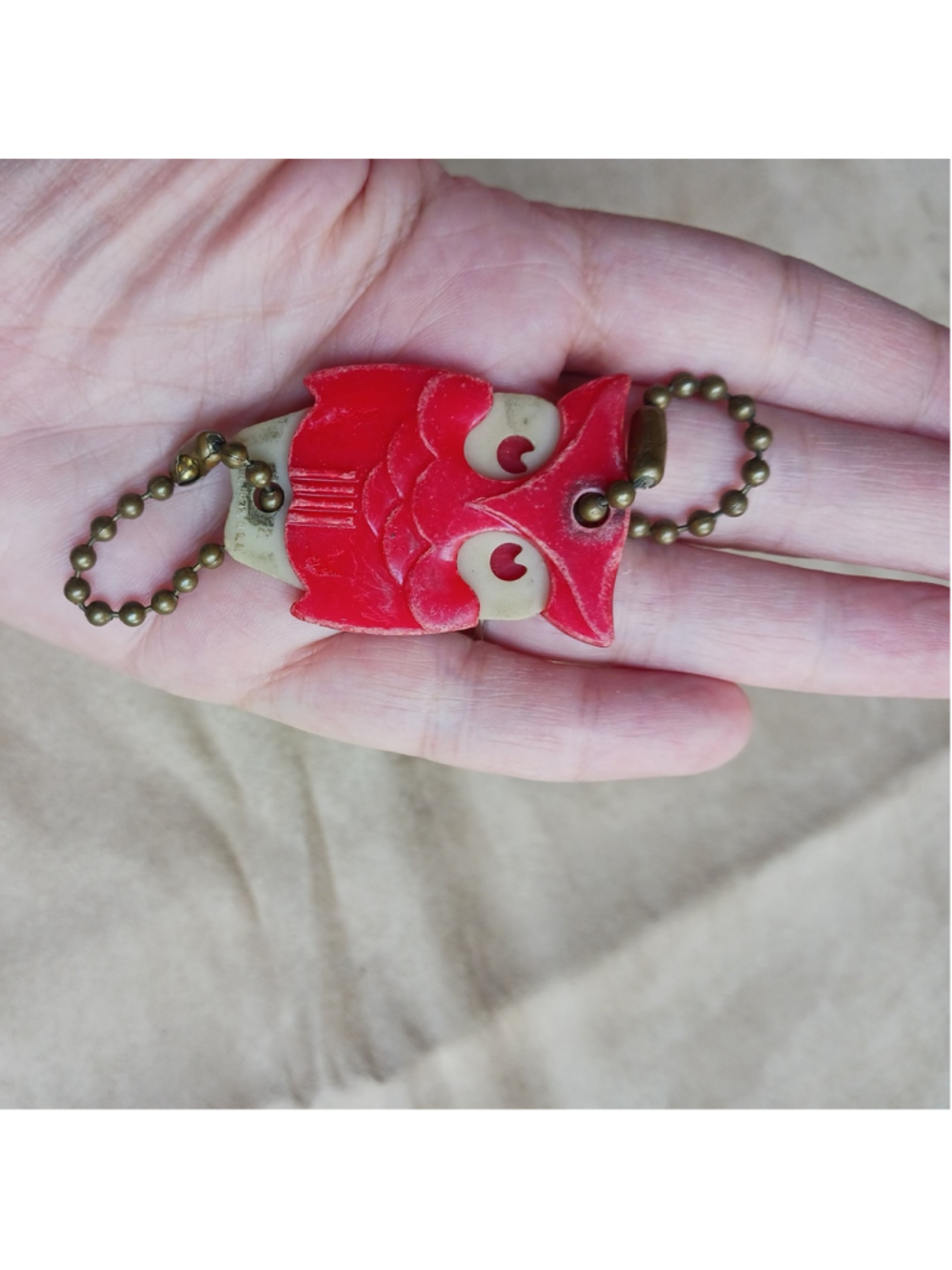 VTG Red Owl Kessler Whiskey advertising key chain plastic red smooth as silk